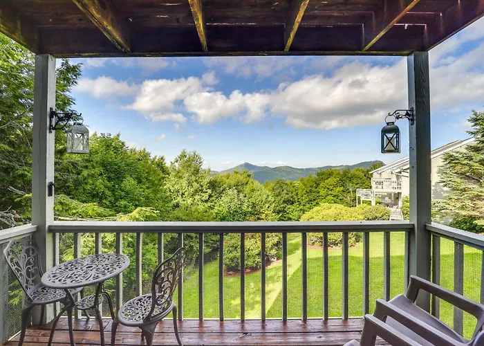 Close To Hiking & Town! Peaceful Sugar Mtn Condo