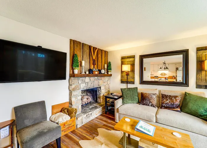 Hike, Sip & Stay Awhile! Sugar Mountain Getaway