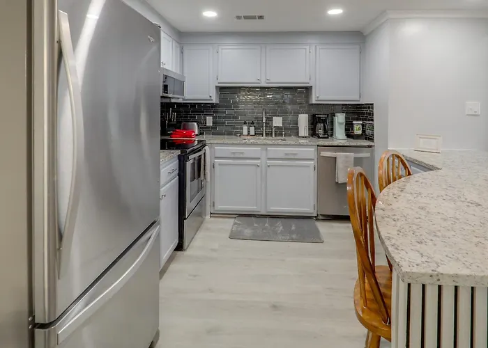 4 Mi Sugar Mtn Resort: Renovated Condo W/ Views!