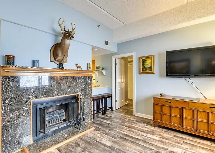 < 4 Mi To Sugar Mtn Resort: Condo W/ Indoor Pool!
